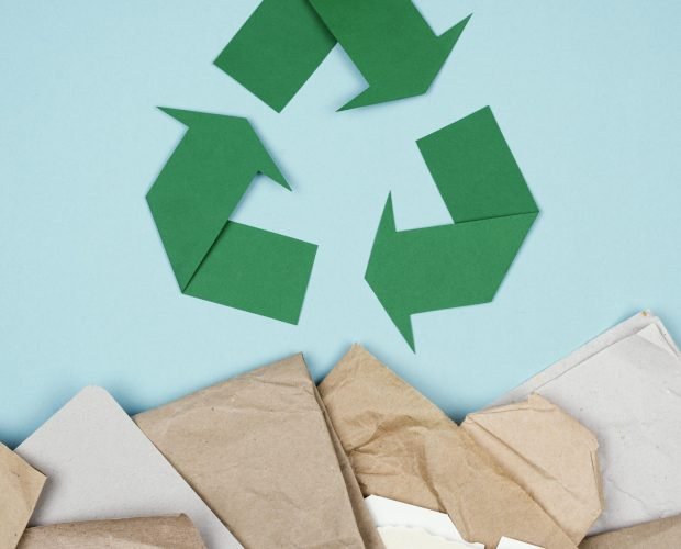 recycling-concept-flat-lay